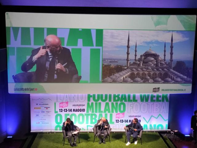 开云APP下载-【现场】马罗塔谈蓝黑生涯：胜利氛围中继续前进